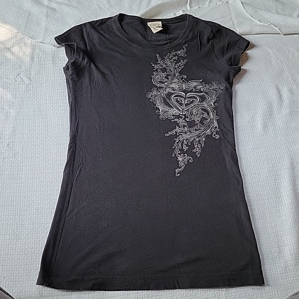 Roxy Black Gray Cap Sleeve Skinny Tee Small EUC